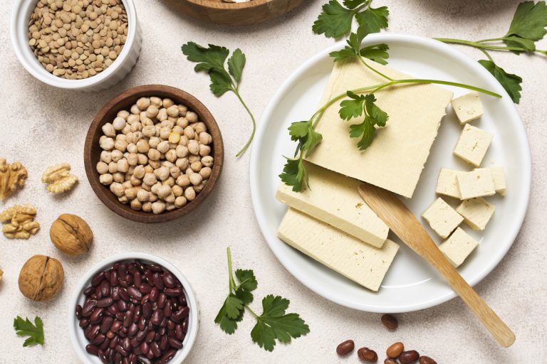 «Φυτικά τυριά»: Η εναλλακτική πρόταση των κλασικών τυριών που έχει ξετρελάνει τους Vegan!